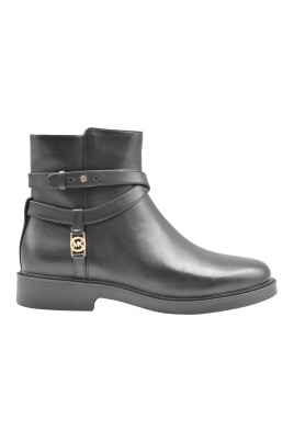 chaussures-noires-a-lacets-style-elegant