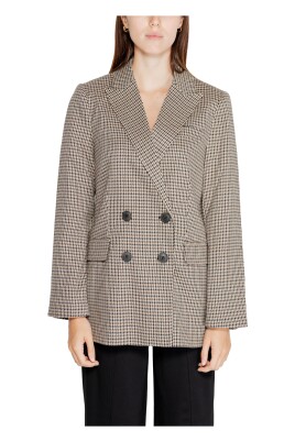 blazer-a-carreaux-avec-fermeture-boutonnee