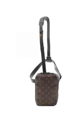 pre-owned-canvas-shoulder-bags