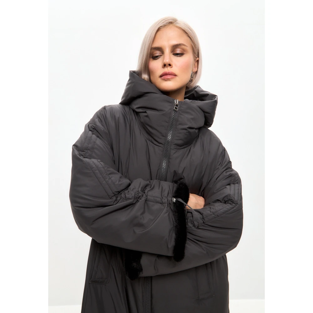 Cesare Gaspari Oversized gewatteerde jas met capuchon en nepbont manchetten Grijs Gray Dames