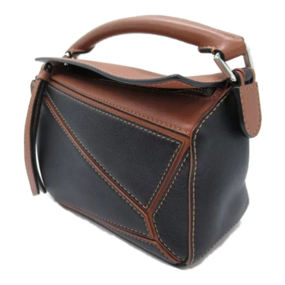 Loewe Pre-owned Leather crossbody-bags Brown Dames