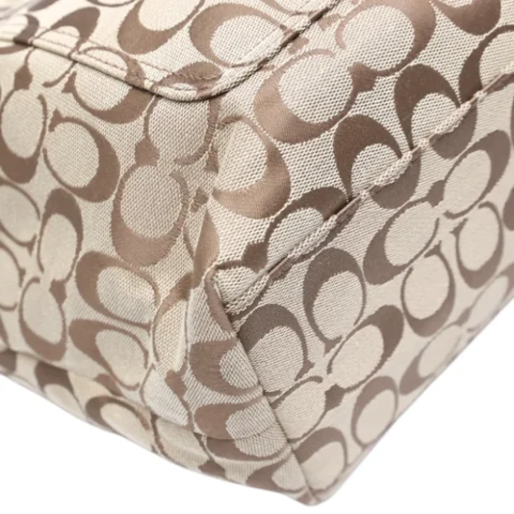 Coach Pre-owned Fabric shoulder-bags Brown Dames