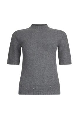 grey-t-shirts-and-polos