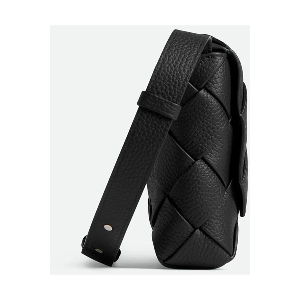 Bottega Veneta Zwarte Cross-body Tas met Intreccio Motief Black Heren