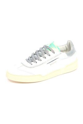hvid-laeder-lav-top-sneaker