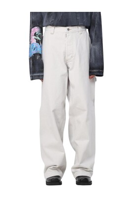 white-straight-leg-jeans