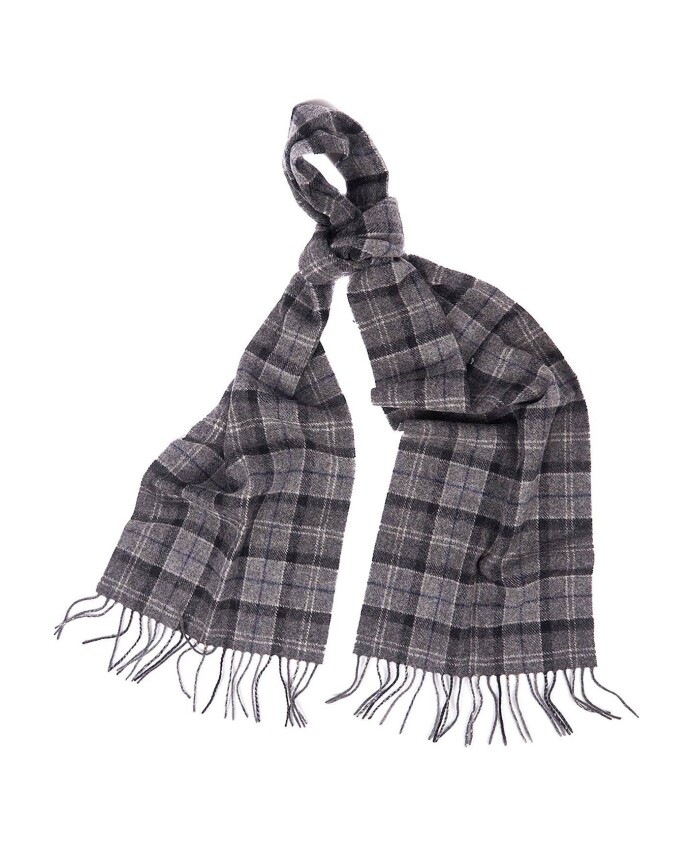tartan-wool-scarf-fringed-classic-style
