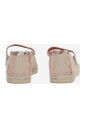 beige-espadrilles-met-ronde-neus-en-raffia