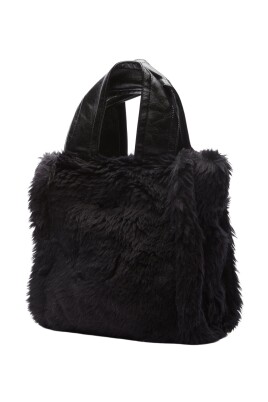 faux-fur-tote-bag-with-black-handles