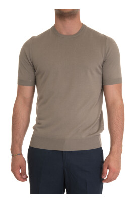 plain-jersey-t-shirt-round-necked-regular-fit