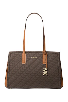 sac-fourre-tout-avec-logo-laila-moyen