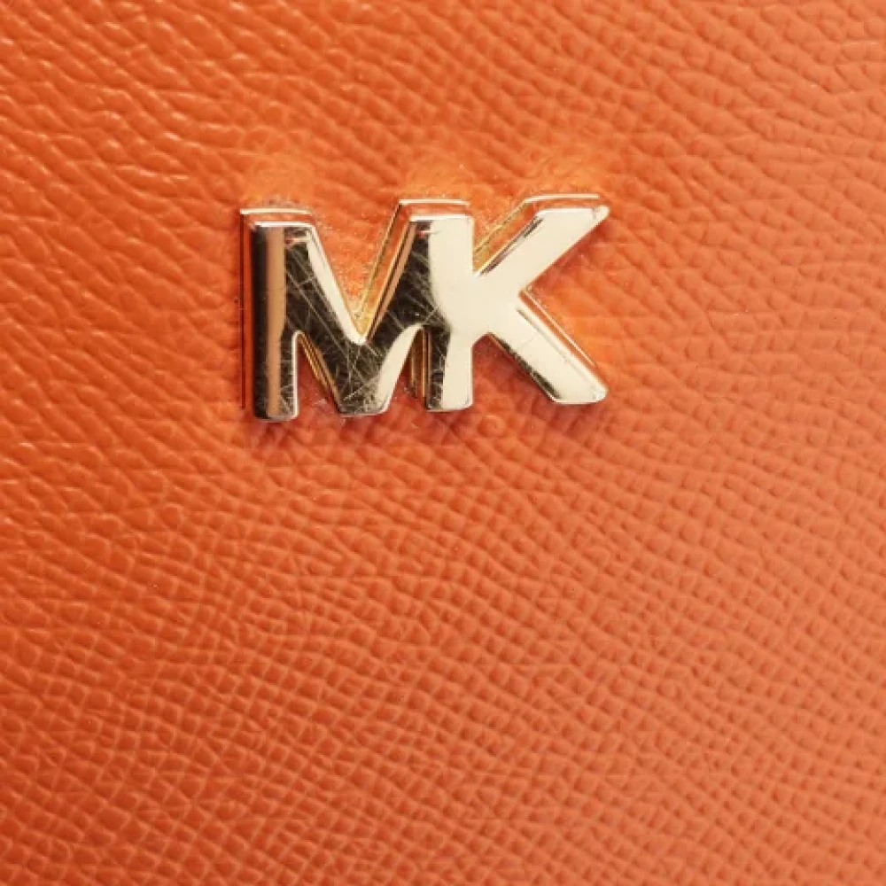 Michael Kors Pre-owned Leather crossbody-bags Orange Dames
