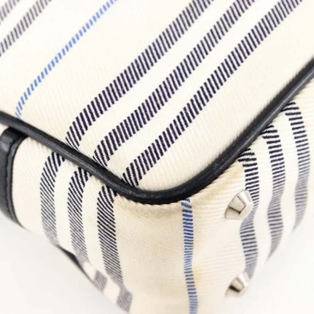 Burberry Vintage Pre-owned Canvas shoulder-bags White Dames