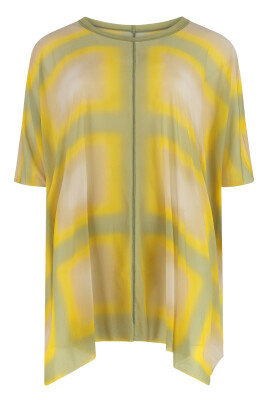 printed-blouse-with-raw-cut-edges