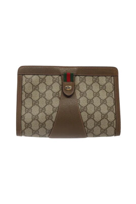 pre-owned-leather-clutches