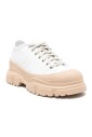 casual-white-sneakers