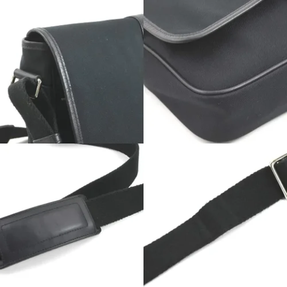 Coach Pre-owned Canvas shoulder-bags Black Dames