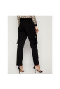 jean-cargo-noir-avec-poches-a-fleurs-de-diamants
