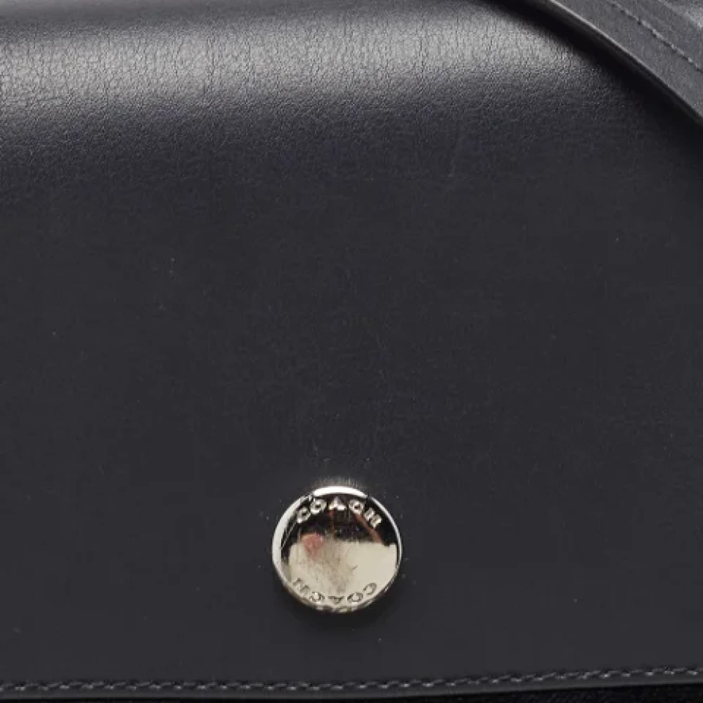 Coach Pre-owned Canvas crossbody-bags Black Dames