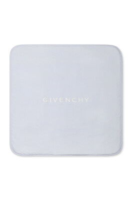 light-blue-blanket-4g-motif