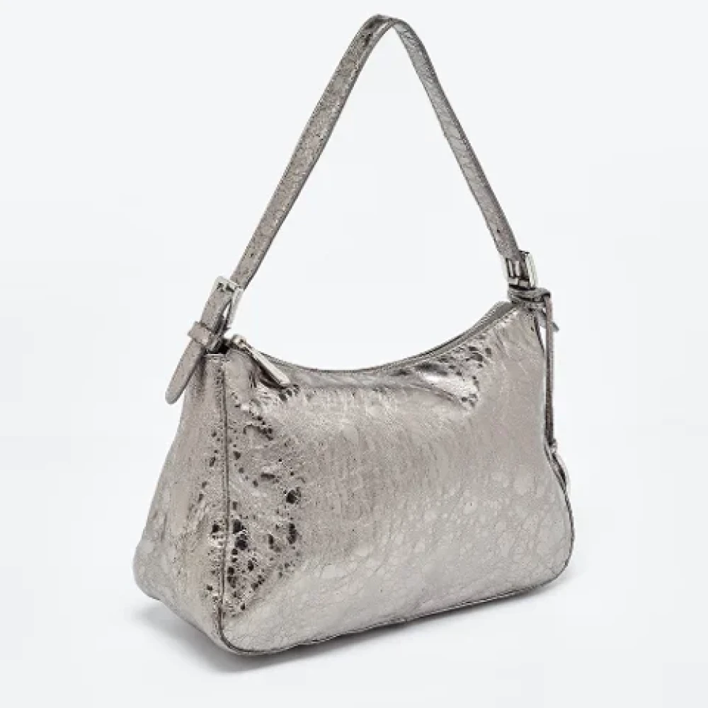Michael Kors Pre-owned Leather shoulder-bags Gray Dames