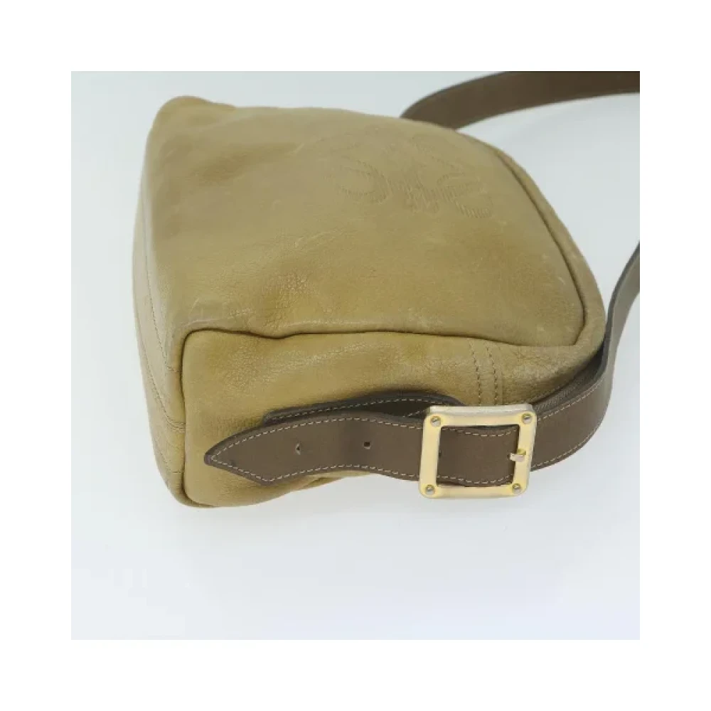 Loewe Pre-owned Leather shoulder-bags Beige Dames