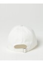 logo-baseball-cap-in-wit