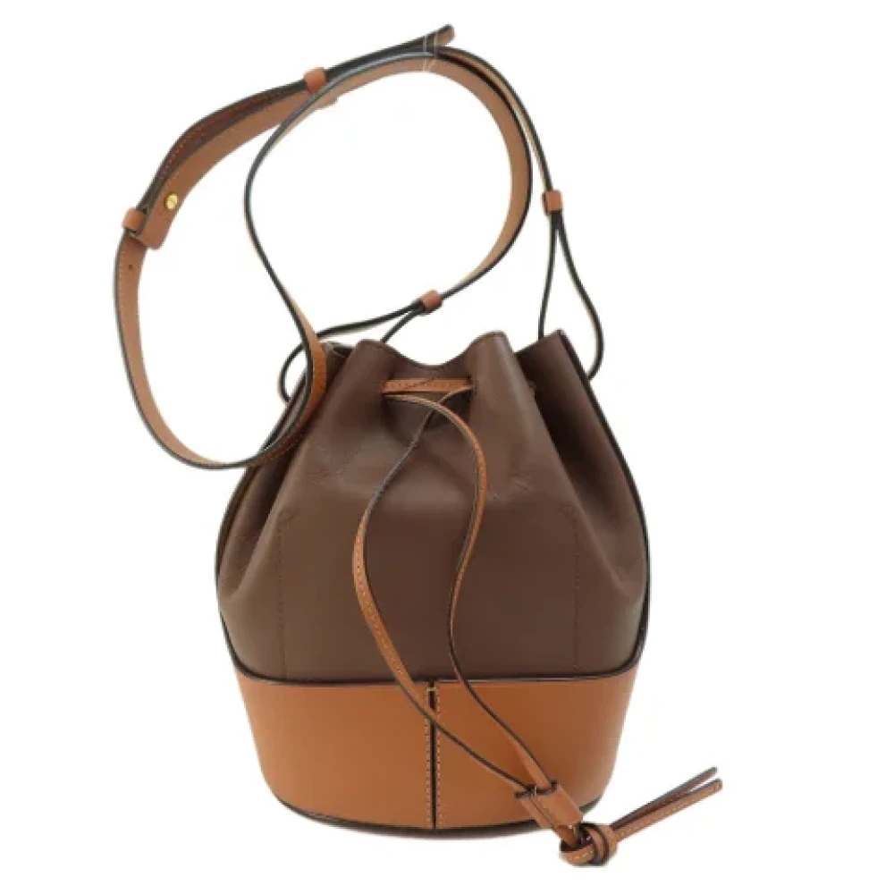 Loewe Pre-owned Fabric shoulder-bags Brown Dames