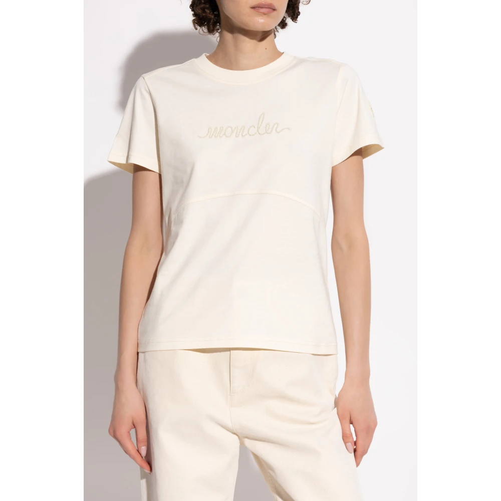 Moncler T-shirt met logo Beige Dames