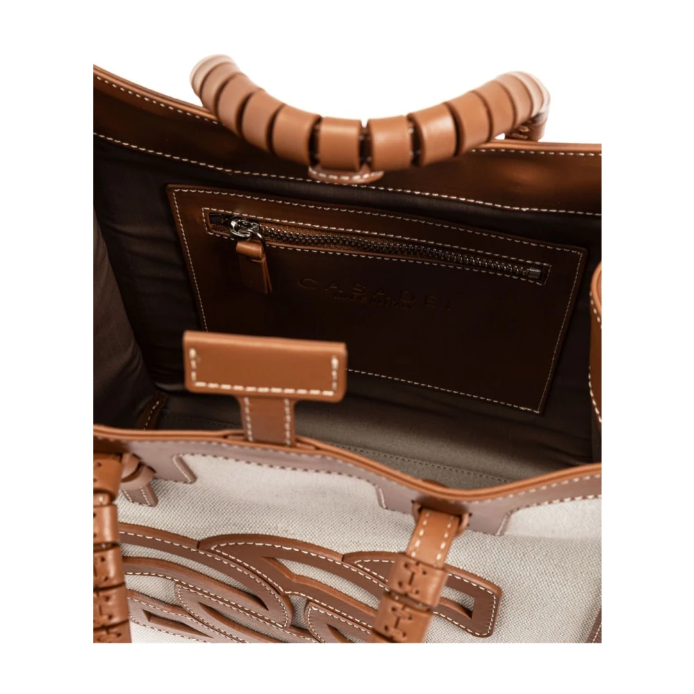 Casadei Bruin Leren Schoudertas met Toggle Sluiting Brown Dames