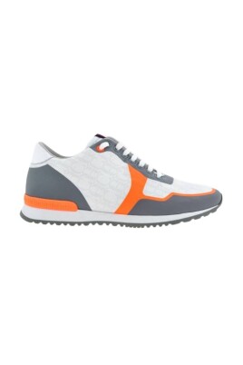 canvas-runner-sneakers-with-caracas-print