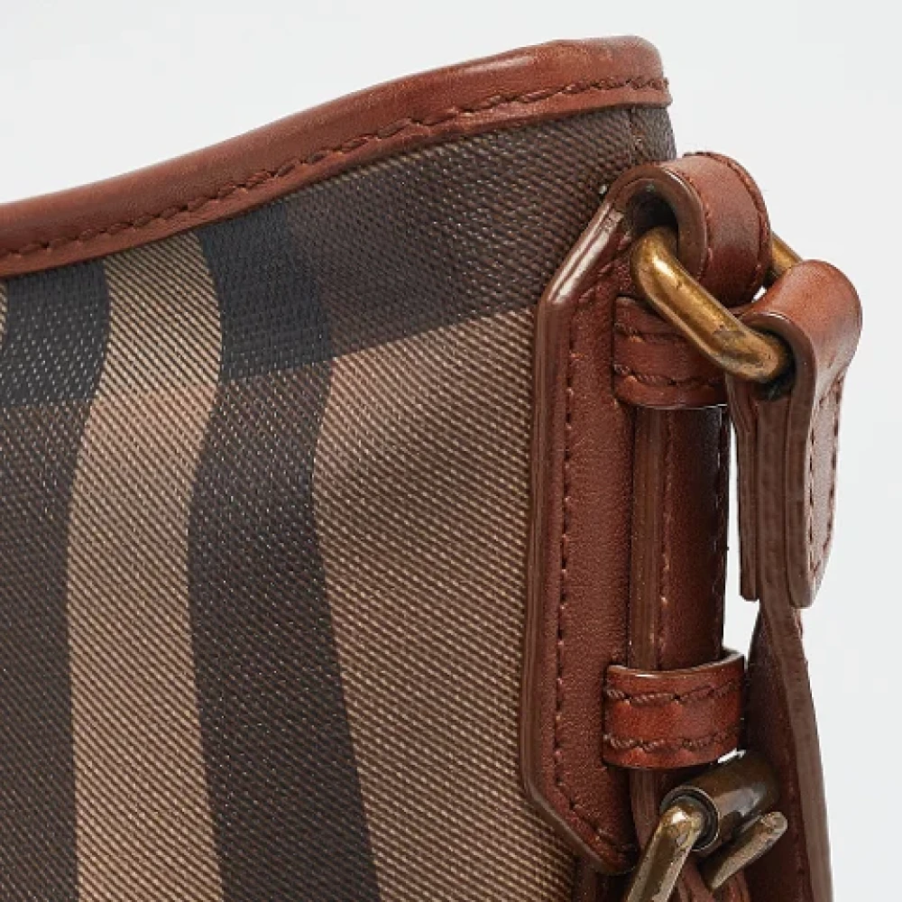 Burberry Vintage Pre-owned Canvas shoulder-bags Brown Dames