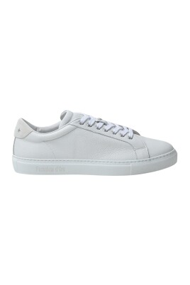 white-leather-sneakers-retro-tennis-look