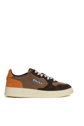 sneakers-en-daim-moka-fanta