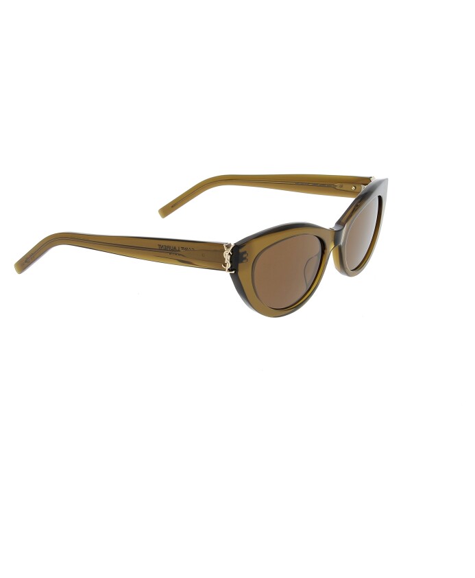 chic-sunglasses-with-timeless-style