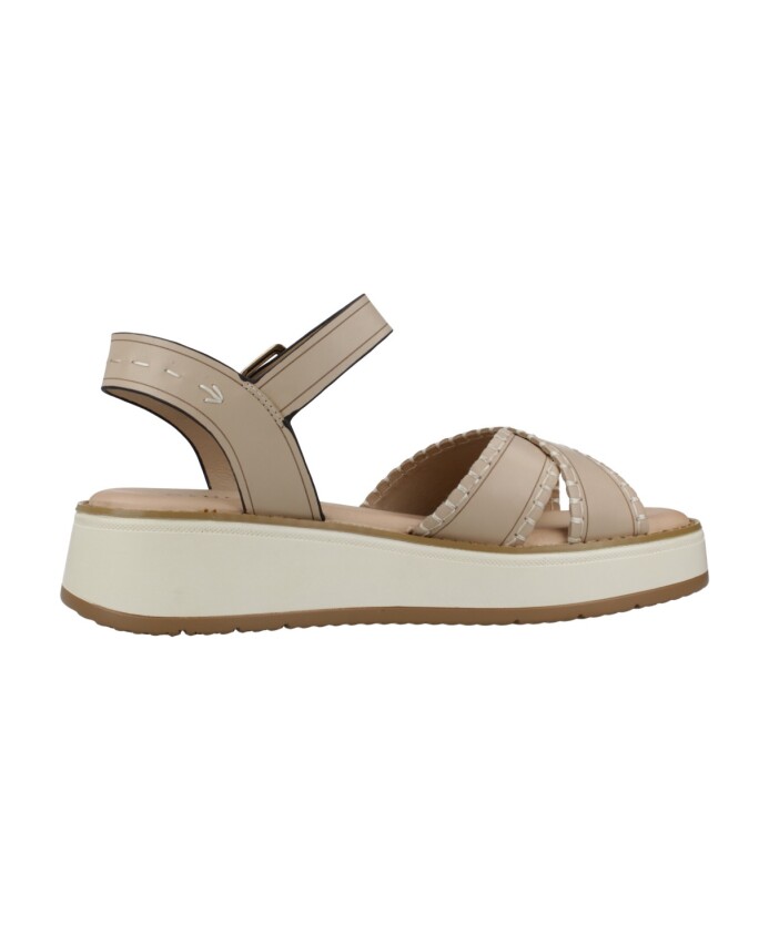 sandales-plates-pour-femmes