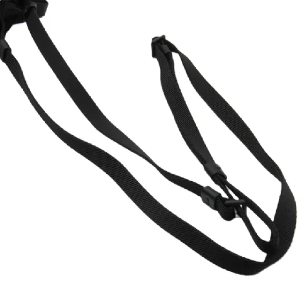 Moncler Pre-owned Fabric shoulder-bags Black Dames