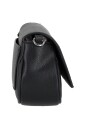 sac-bandouliere-minimal-monogramme-en-beige
