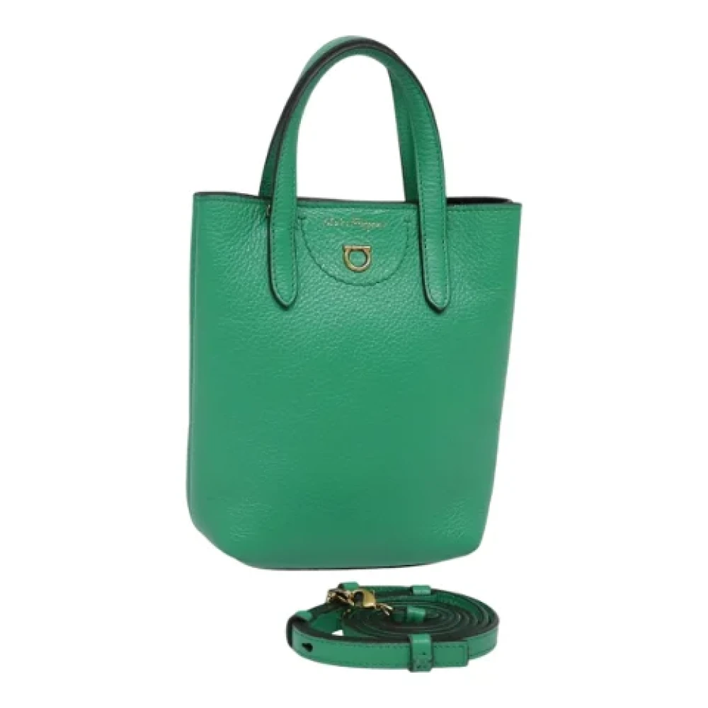Salvatore Ferragamo Pre-owned Leather handbags Green Dames