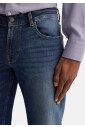 slim-fit-pants