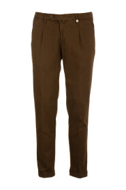 Chinos