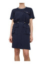 robe-bleue-avec-un-design-elegant