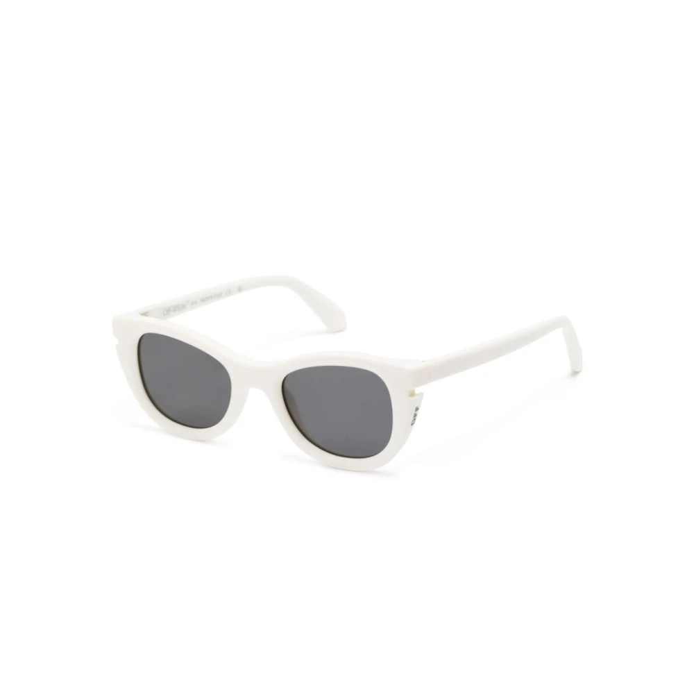 Hvide solbriller med etui og garanti