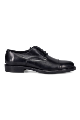 classic-black-flat-shoes