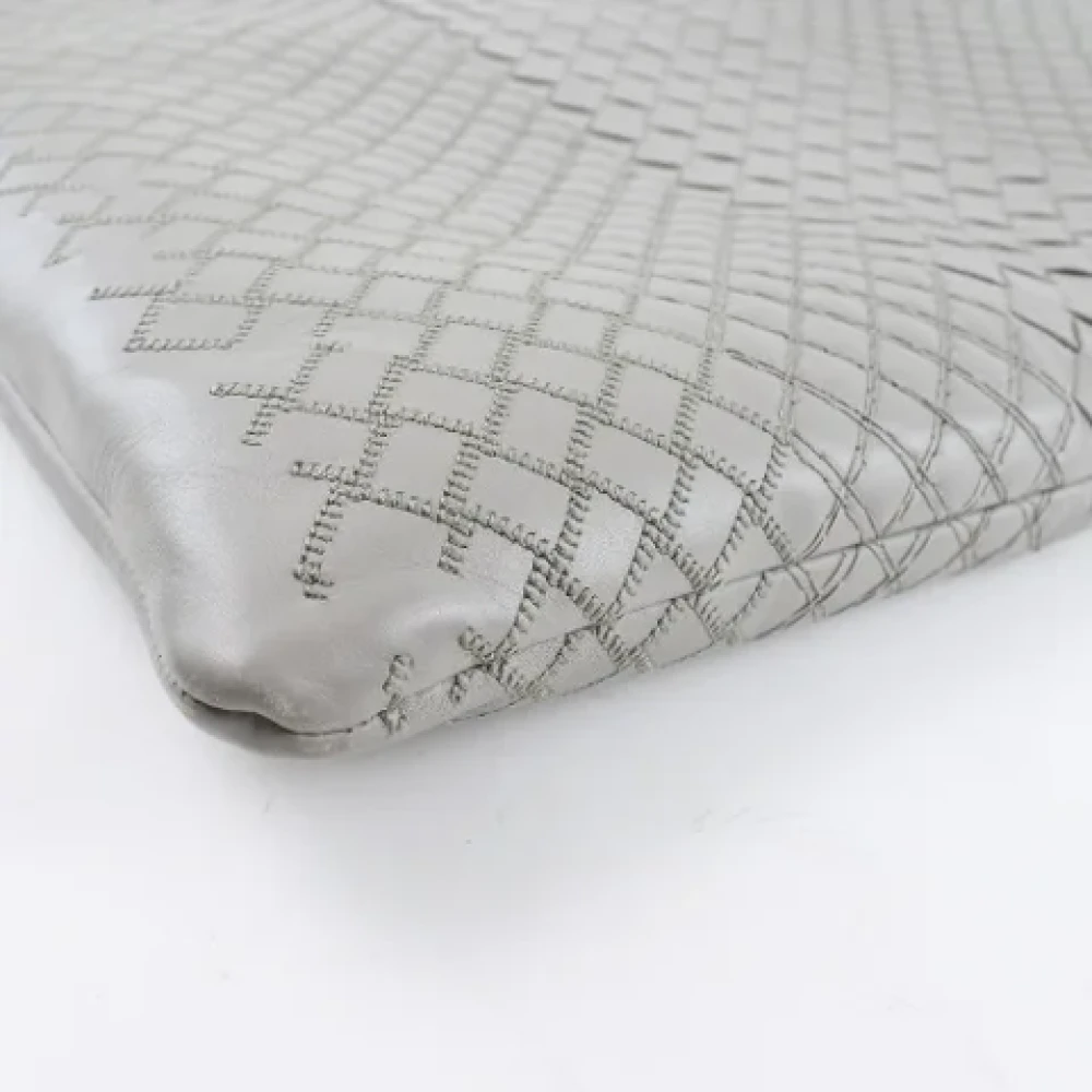 Bottega Veneta Vintage Pre-owned Leather clutches Gray Heren