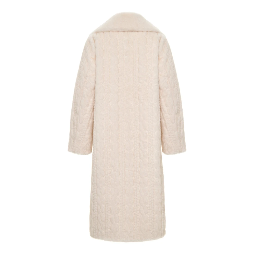 Cesare Gaspari Elegante Roomwitte Kabelgebreide Nepbontjas Hildi Beige Dames