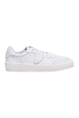 sneakers-en-cuir-a-semelle-en-caoutchouc
