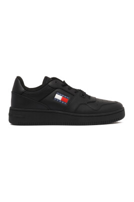black-retro-sneakers-with-grip-finish