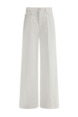 jean-a-jambes-larges-avec-passants-de-ceinture-ornes-de-bijoux