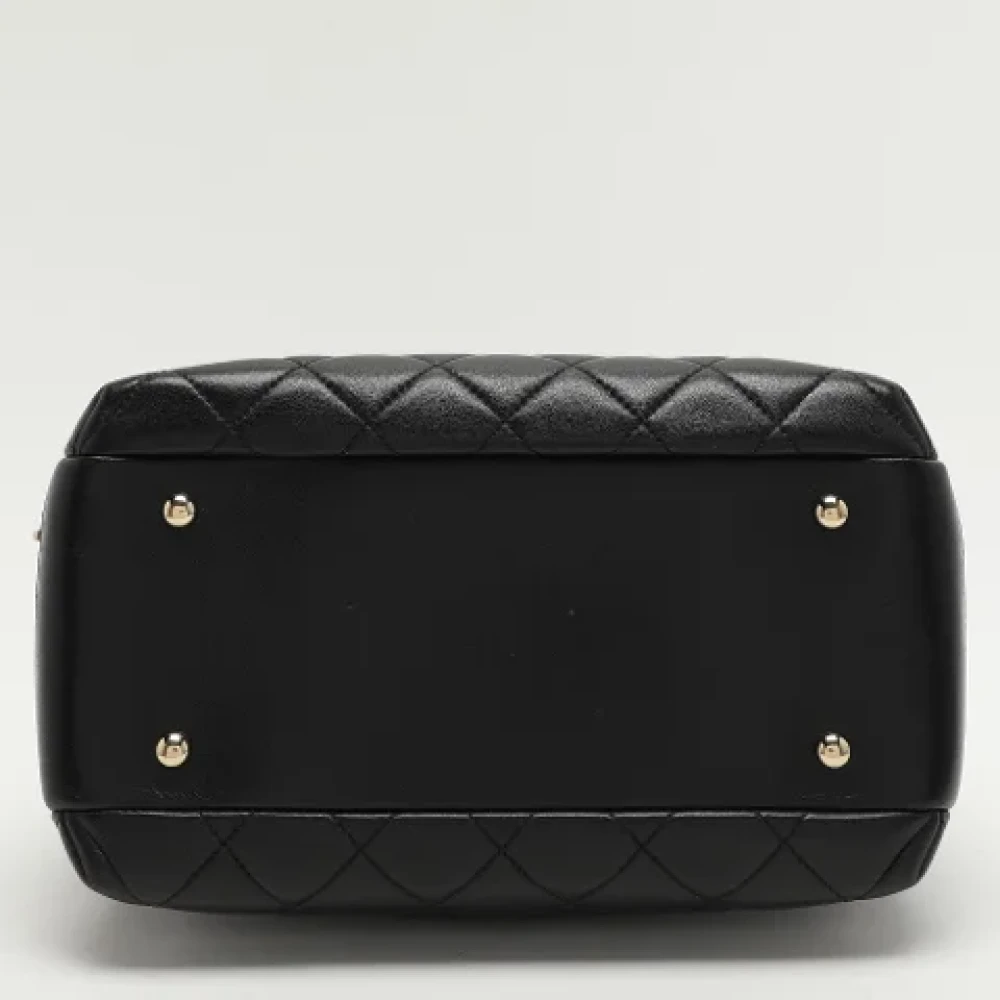 Chanel Vintage Pre-owned Leather handbags Black Dames